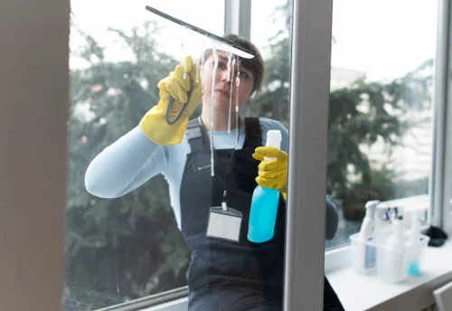 Nettoyage de vitres intérieures et extérieures à Mercy-le-Bas